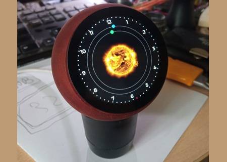 Station météo domestique. Monitoring de l'activité solaire