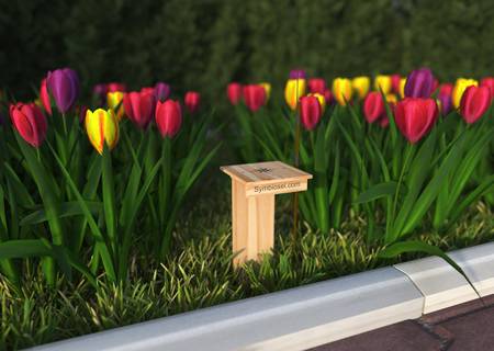 Garden sensor in a housing made from natural materials